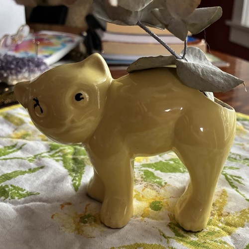 Vintage yellow cat bud - vintage, vase