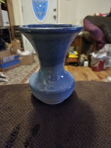 Pottery vase - 5.5,
