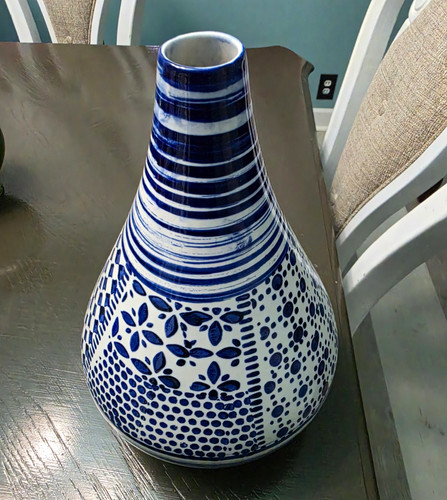 Unmarked blue white - unmarked,