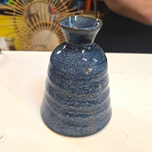 Unmarked blue black speckled - blue,