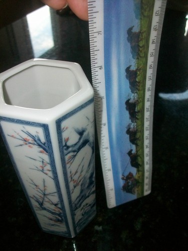 Vtg white blue - blue, ceramic