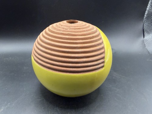 Chartreuse green glazed - green,