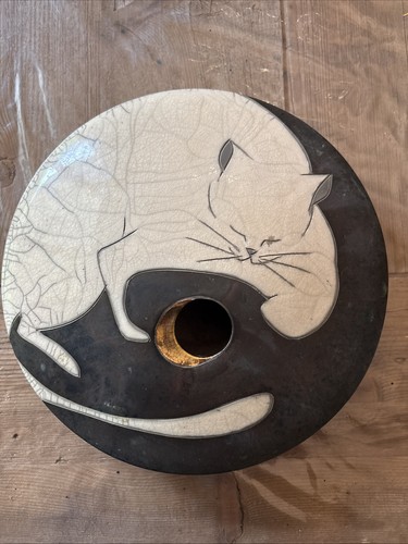 Vtg cat fish - &,