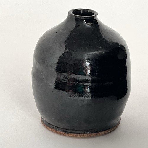 Earthy rustic black - earthy,