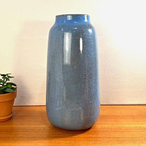 Blue glossy glazed ceramic - glossy,