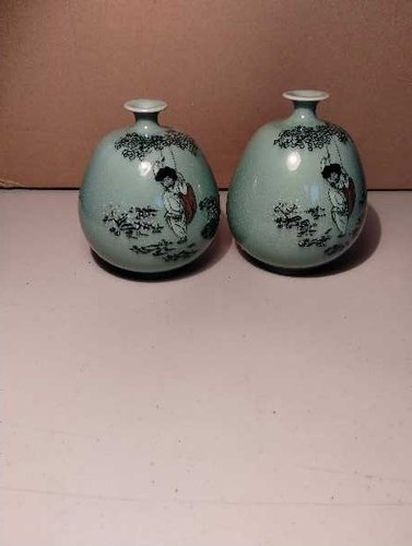 Vintage asian ceramic vase - vintage,