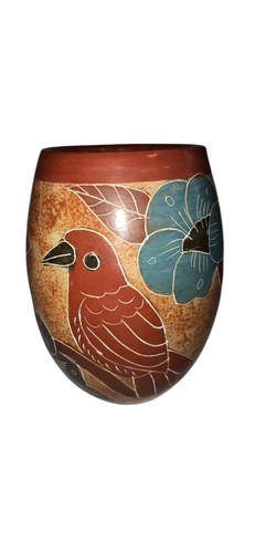 Nicaraguan clay pottery - clay, vase