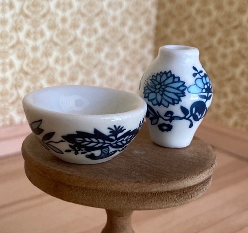 Dollhouse miniature white - dollhouse,