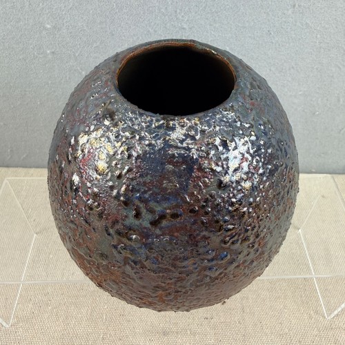 Studio art pottery signed - studio,
