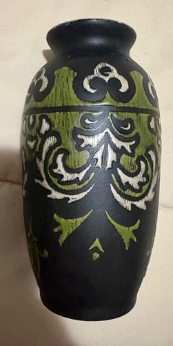 Hand painted ceramic pottery - hand-painted,