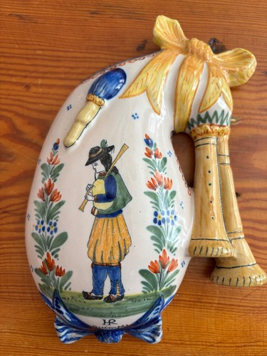 Henriot quimper bagpipe wall - henriot,